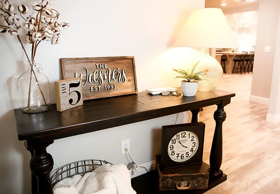 Entryway with decorative table