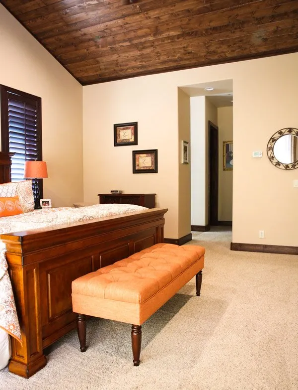 Bedroom with Karastan carpet in Shaver Lake, California